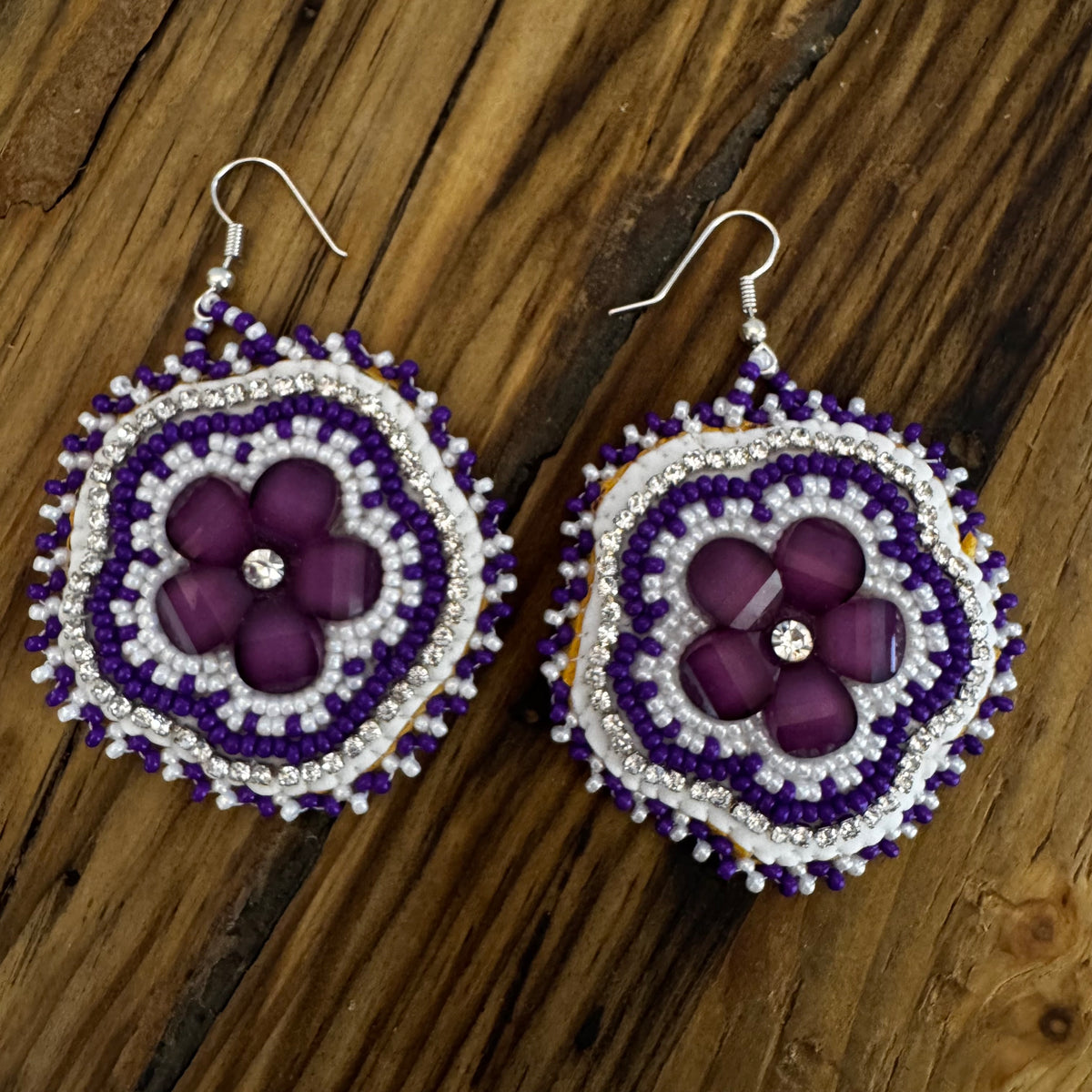 Nora Labillois - Earrings Purple Petals
