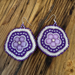 Nora Labillois - Earrings Purple Pretty Flower