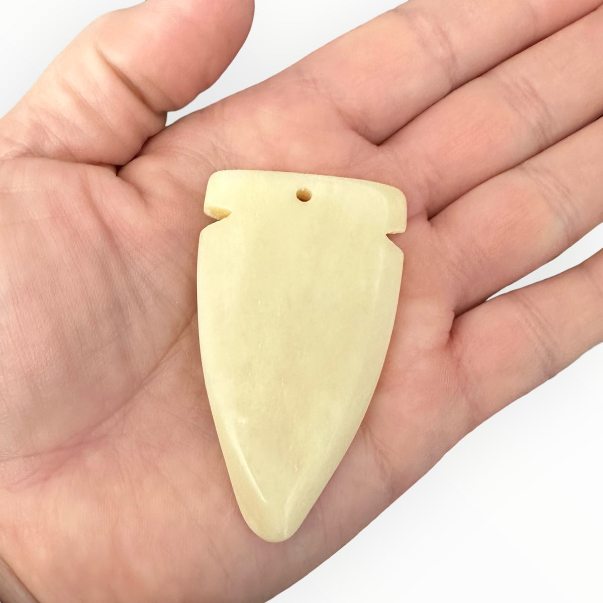 Bone Arrow Head Pendant – Hand-Made Beige (1 pc)