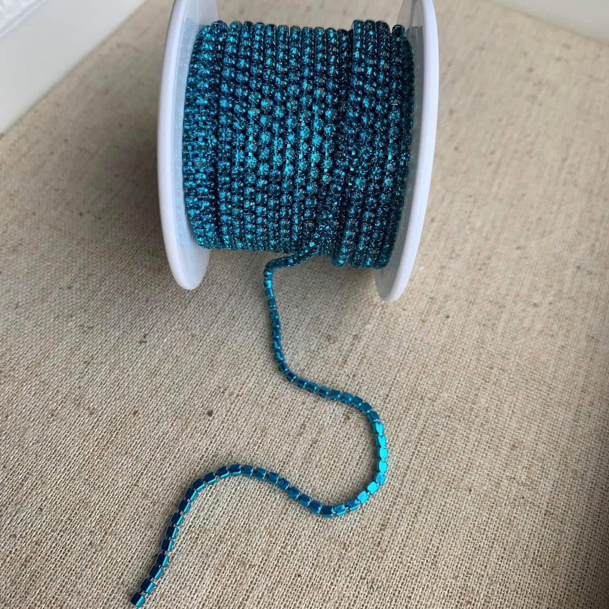 1 Yard SS6 Blue Zircon Colourful Metal Chain Rhinestone Banding