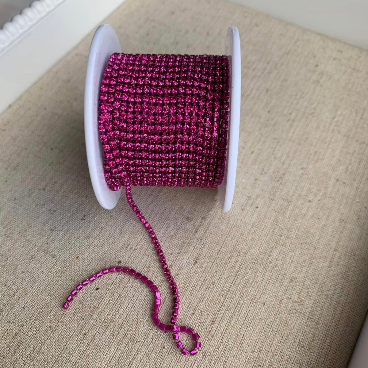 1 Yard SS6 Fuchsia Colourful Metal Chain Rhinestone Banding