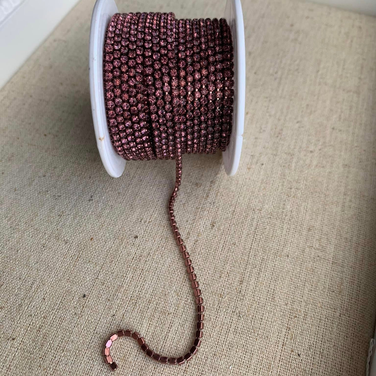 1 Yard SS6 Light Amethyst Colourful Metal Rhinestone Chain Banding